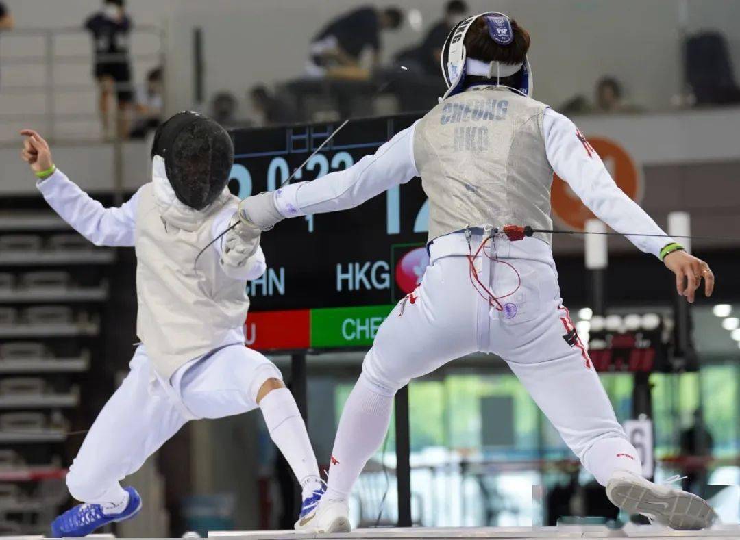 黎巴嫩击剑选手坚韧不拔，夺冠喜悦的简单介绍