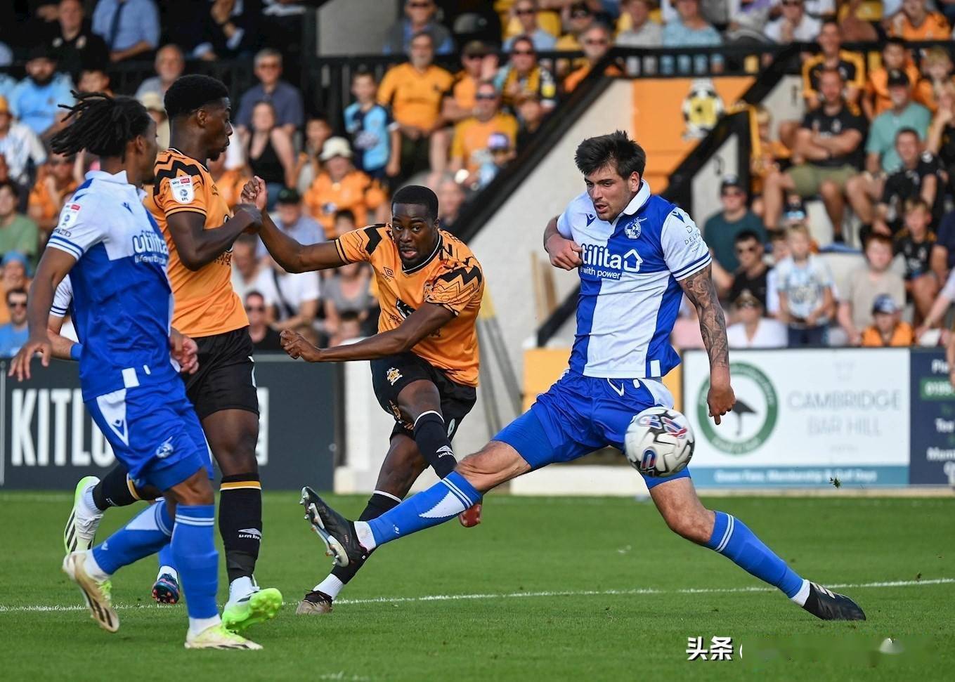 雷火电竞简介-巴恩斯利主场小胜，提前锁定保级资格的简单介绍