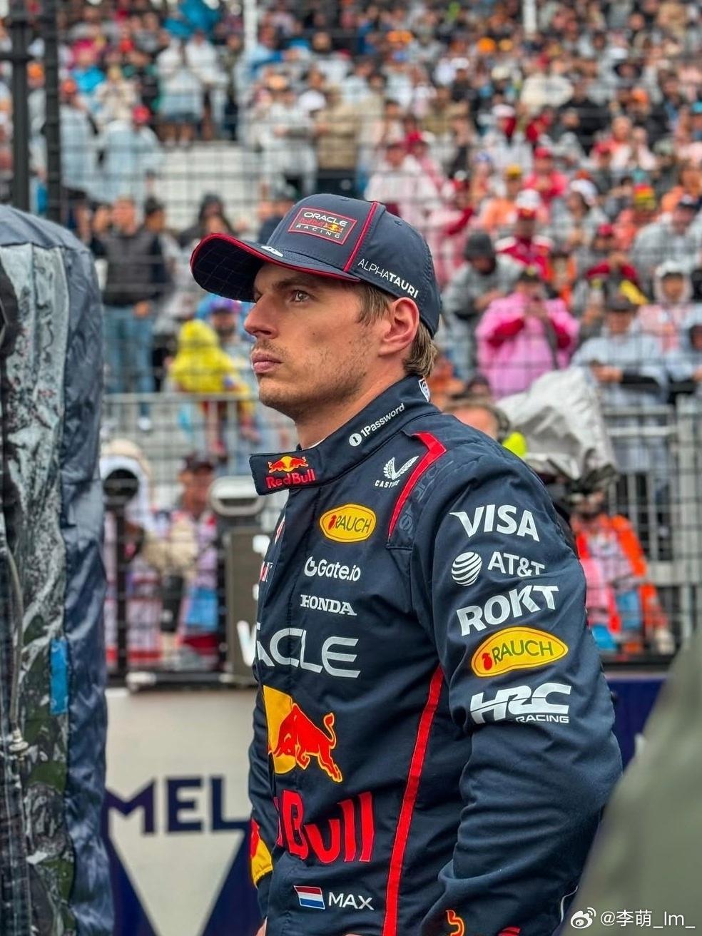 红牛二队逆转哈斯车队，维斯塔潘带队取胜