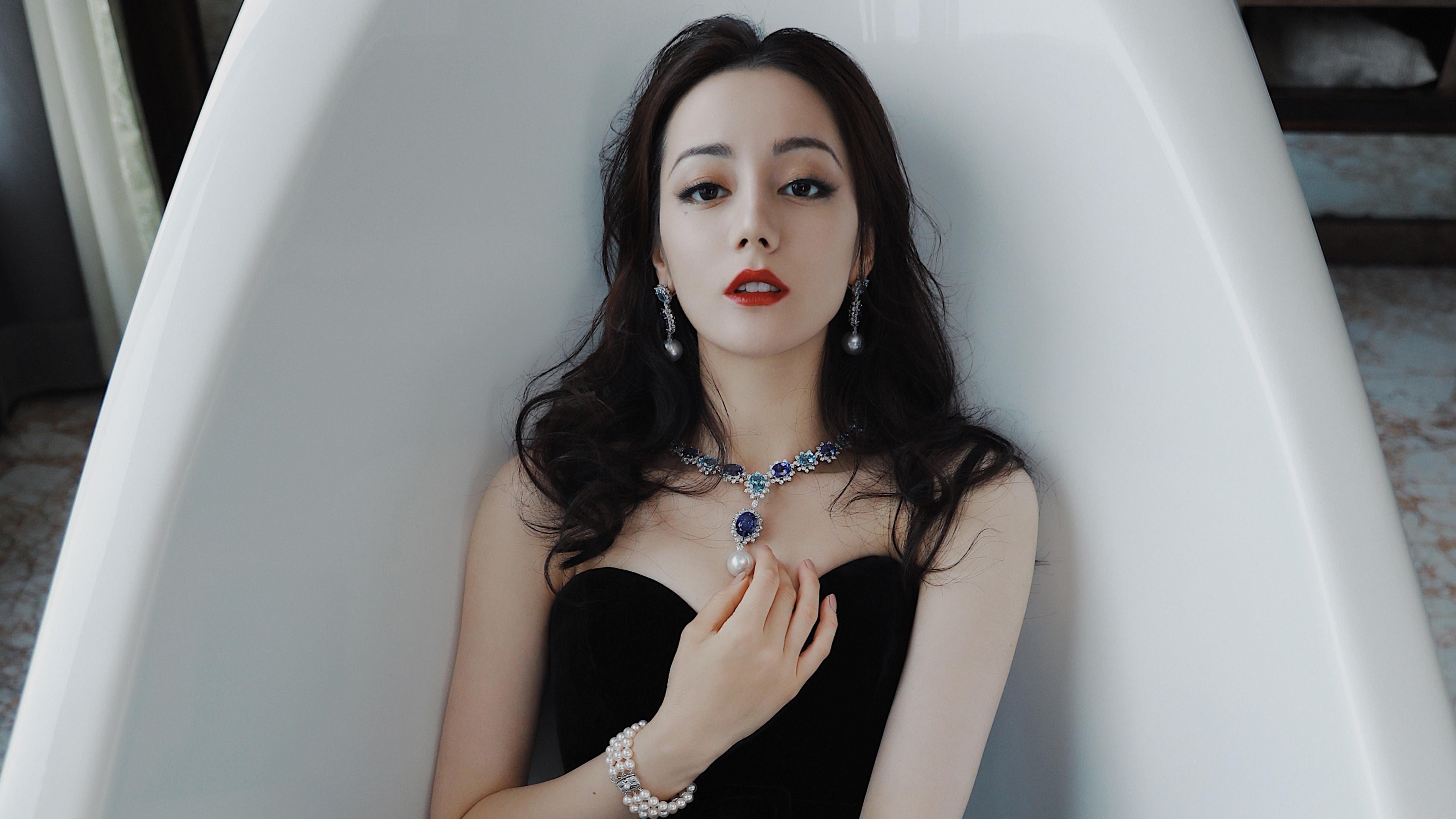 压力解码，卢卡库的沉默怒吼与德国战车的无声革命