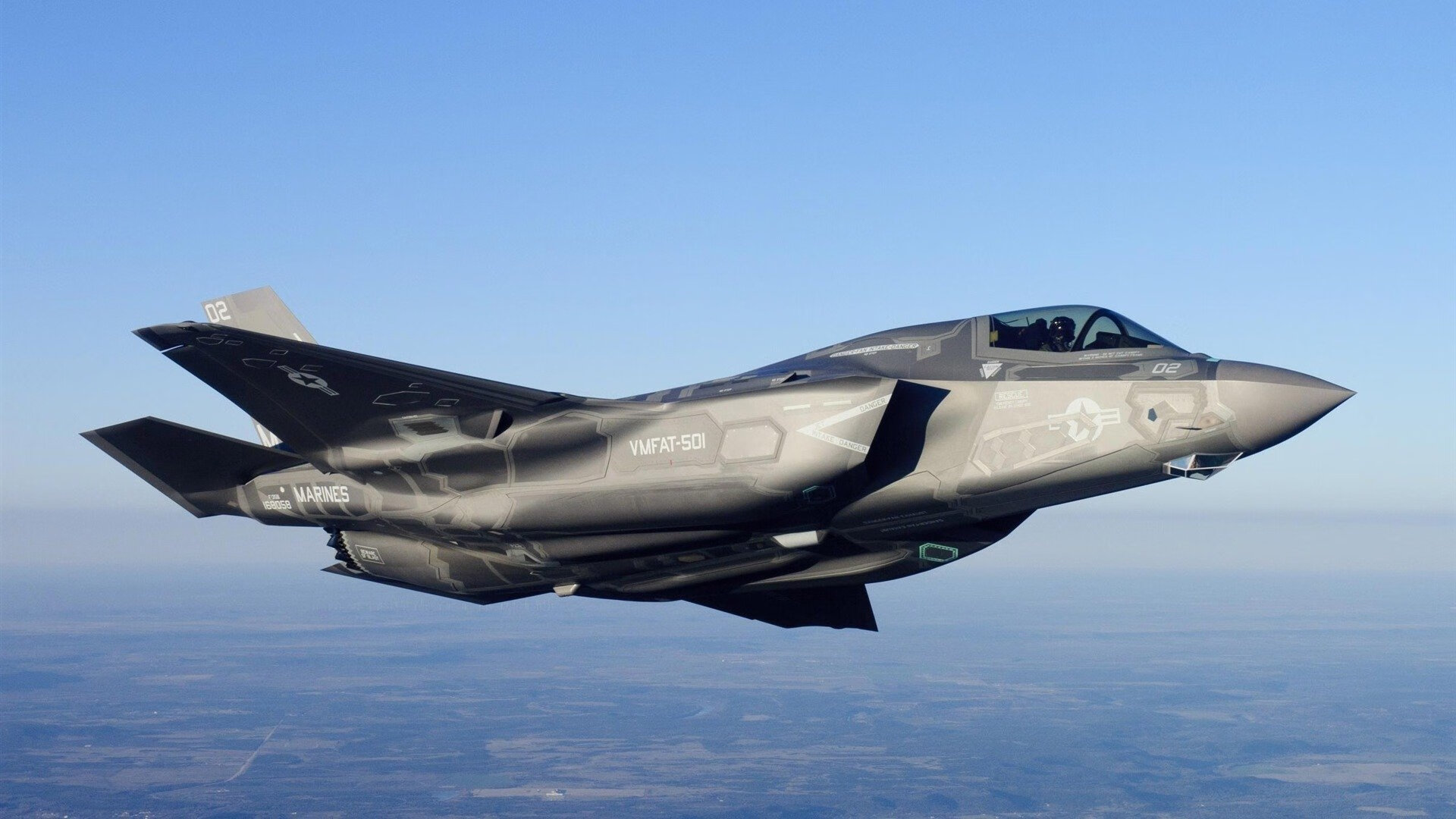 雷火电竞app-圆，世界杯的草皮与爵士的汗渍