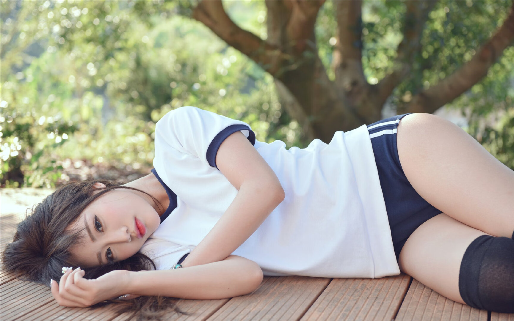 导演vs风暴，哈利伯顿一手掌控节奏，76人一波流卷走独行侠