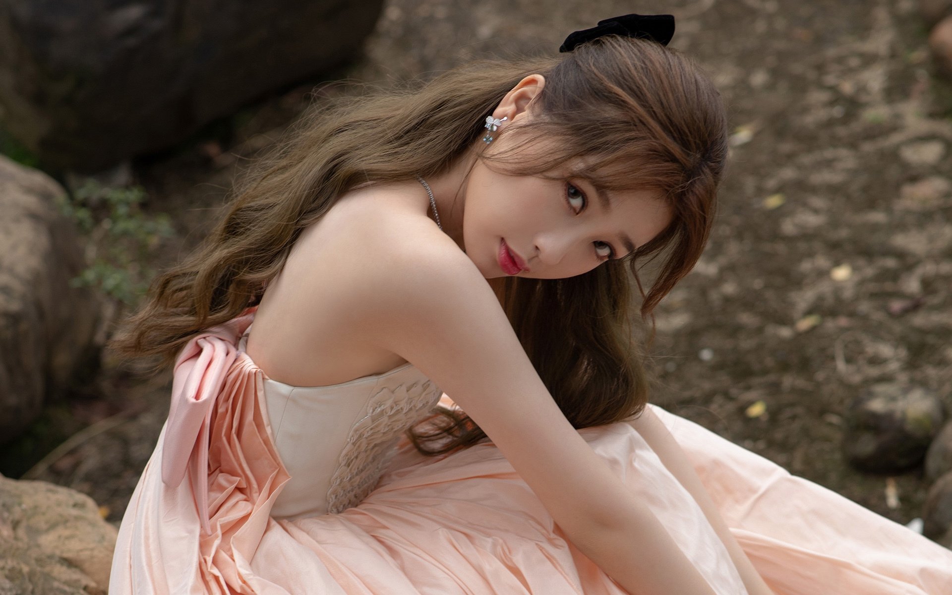 雷火电竞简介-水鸟掀翻钢铁之城！浓眉41+16让首钢沉默