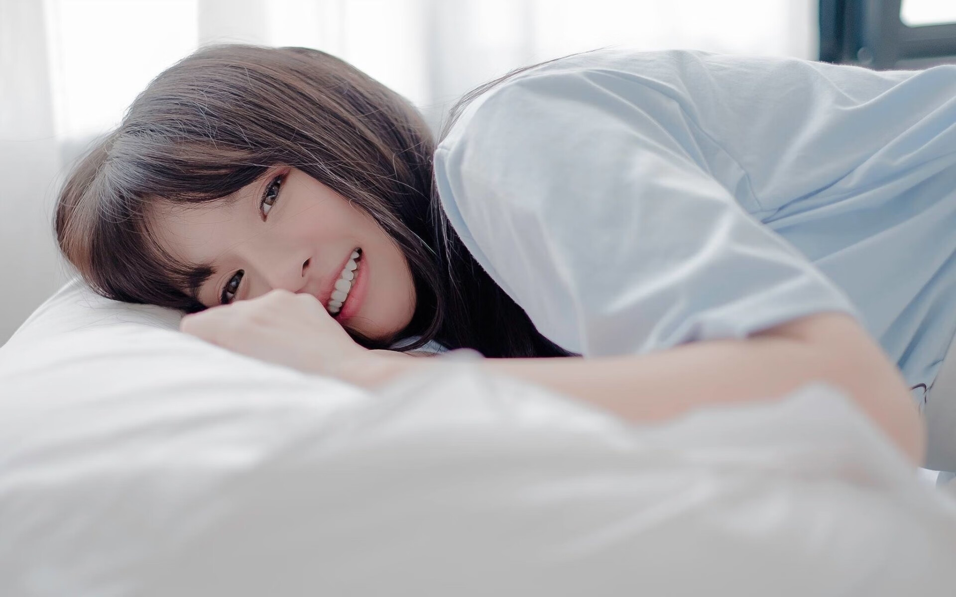 德甲的战术纪律与日本队的团队基因，足球世界的双面镜