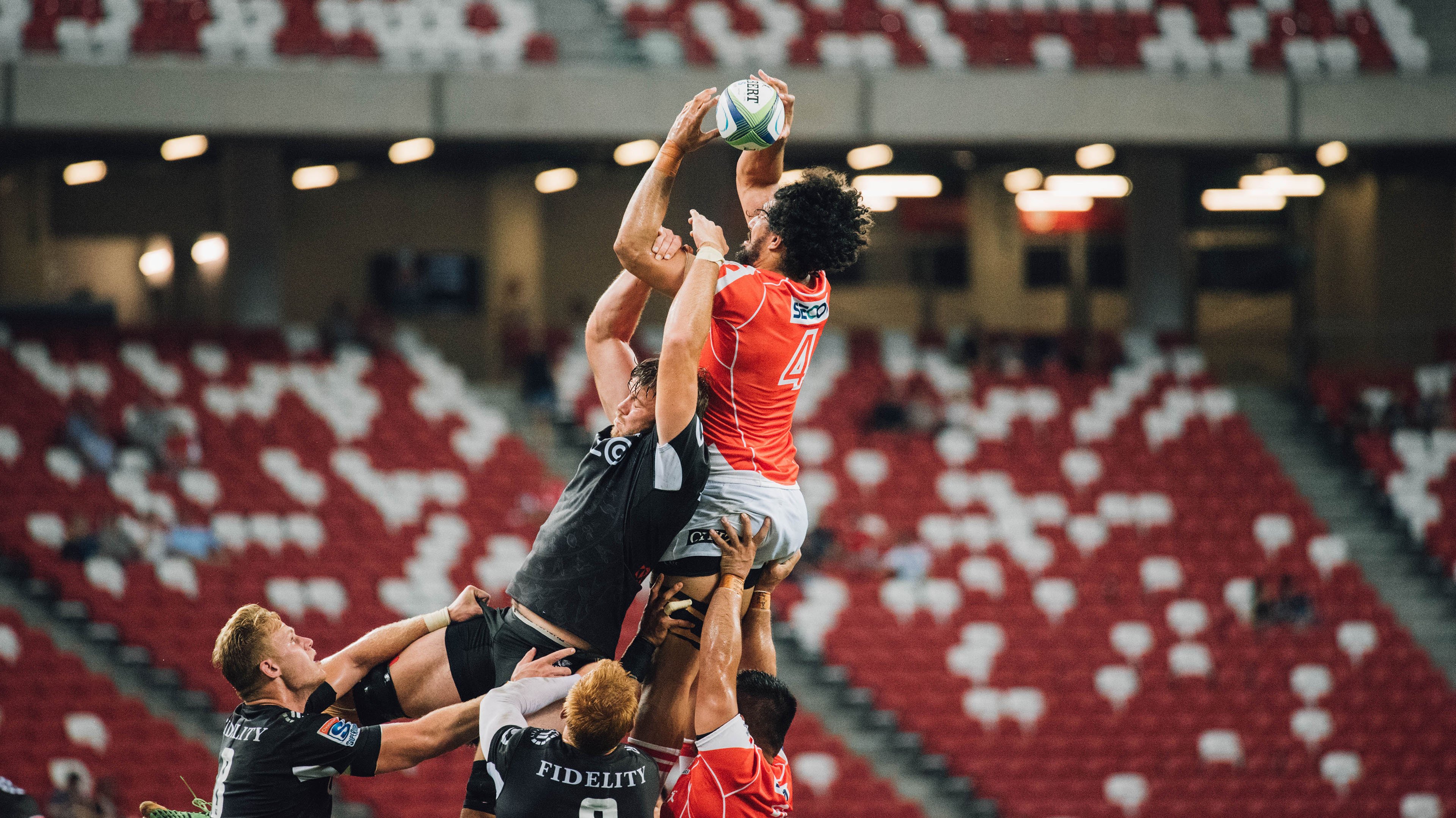 飓风眼，锡安引爆全场，热火鏖战广东震撼对决