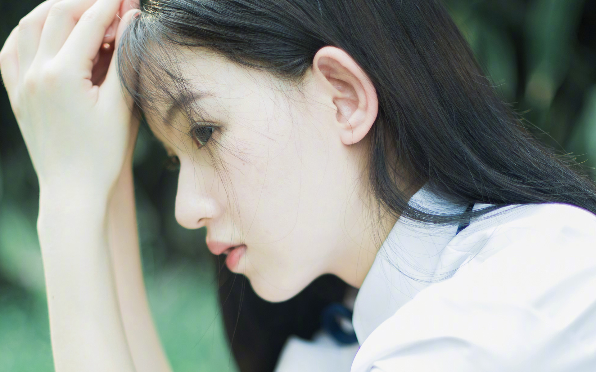 双线闪耀，从摩纳哥的坚韧到莱奥的锋芒—足球世界里的唯一性胜利法则